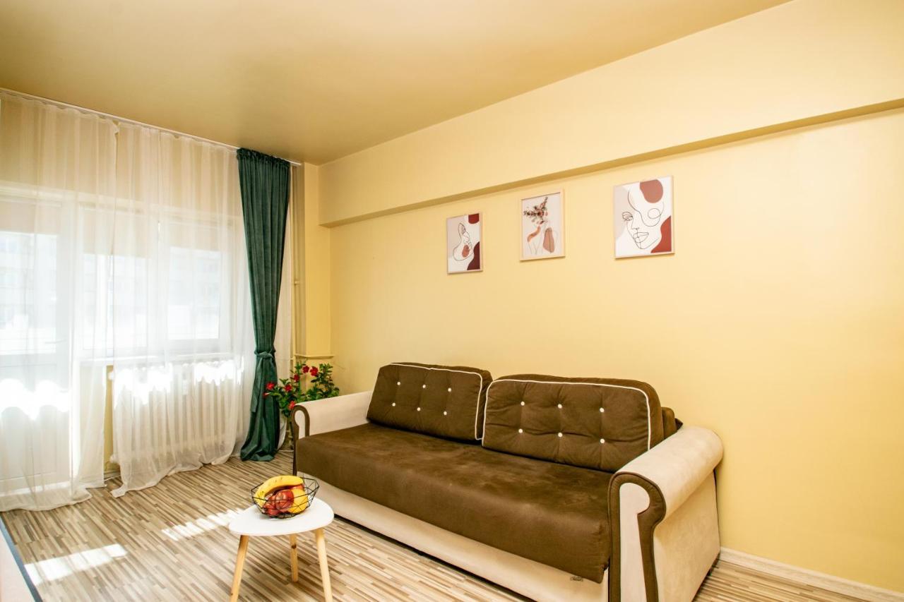 Apartament Centru - Cec Διαμέρισμα Κραϊόβα Εξωτερικό φωτογραφία