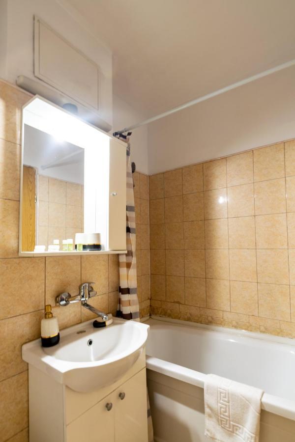 Apartament Centru - Cec Διαμέρισμα Κραϊόβα Εξωτερικό φωτογραφία